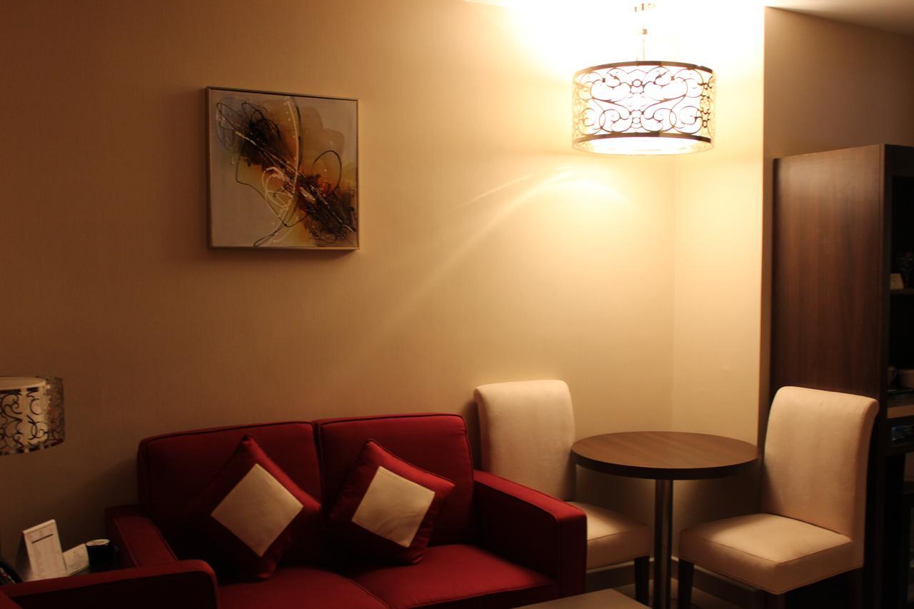 Home Inn Hotel Suites Ал Хубар Екстериор снимка
