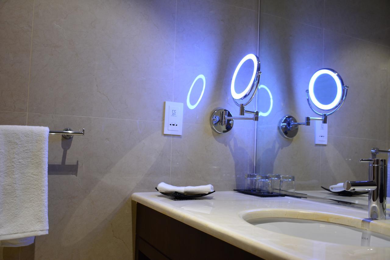 Home Inn Hotel Suites Ал Хубар Екстериор снимка