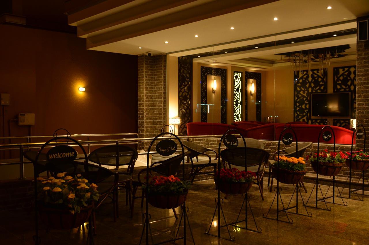 Home Inn Hotel Suites Ал Хубар Екстериор снимка