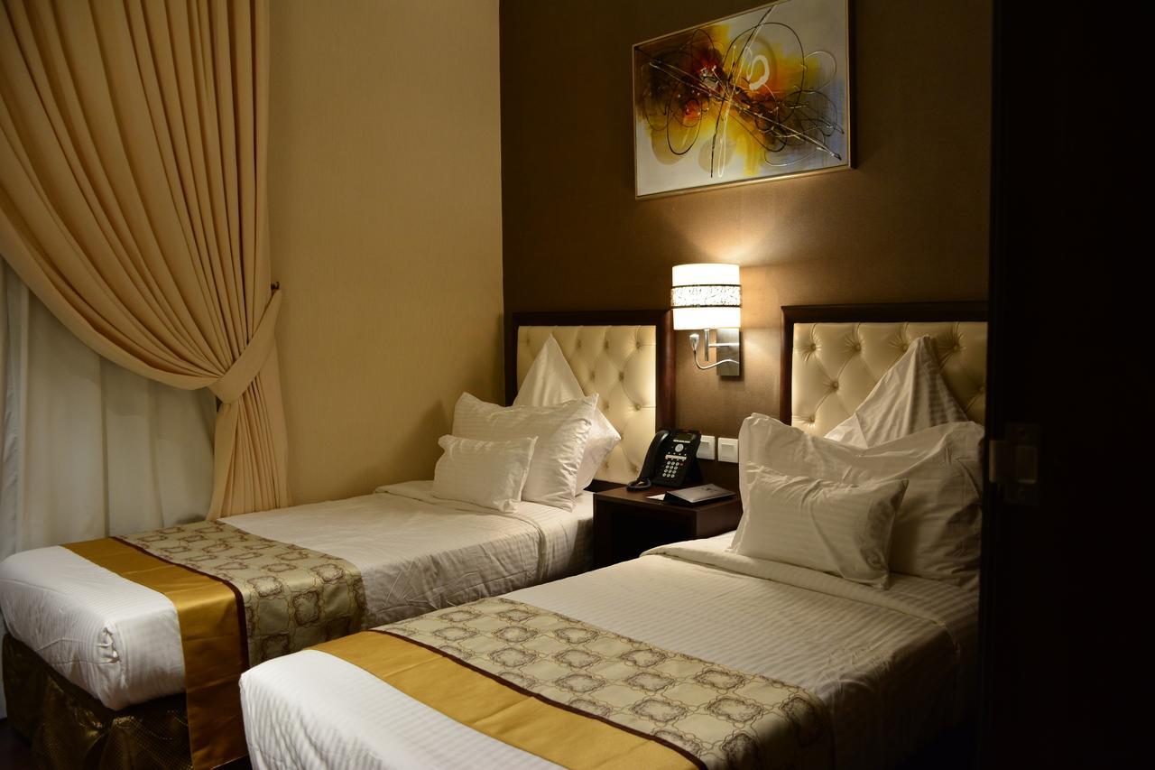 Home Inn Hotel Suites Ал Хубар Екстериор снимка